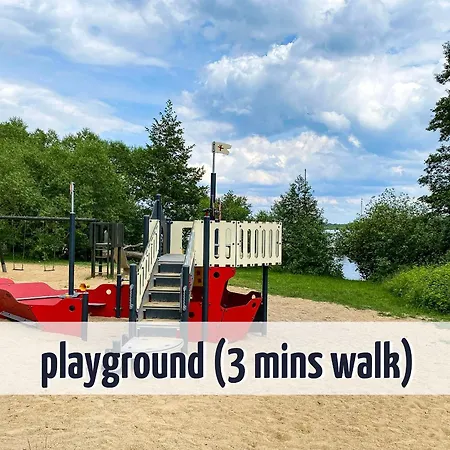 Wiesengefluester E5 - Gruppenfreundlich In Randlage Mit Fasssauna Röbel