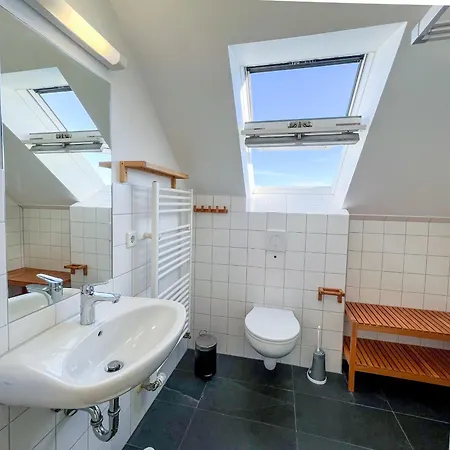 Vakantiehuis Wiesengefluester E5 - Gruppenfreundlich In Randlage Mit Fasssauna Röbel