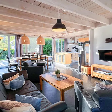 Wiesengefluester E5 - Gruppenfreundlich In Randlage Mit Fasssauna Vakantiehuis