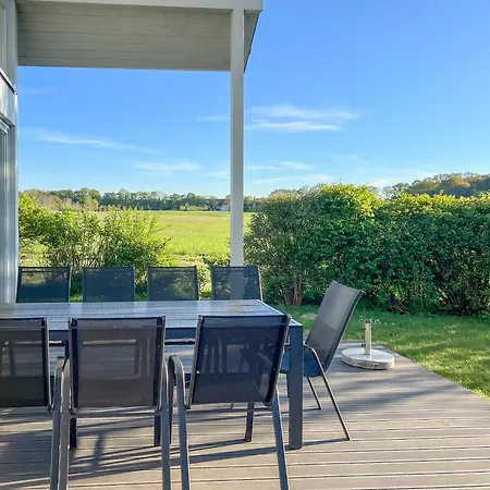 Wiesengefluester E5 - Gruppenfreundlich In Randlage Mit Fasssauna Röbel