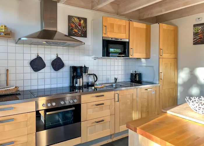 Holiday home Wiesengefluester E5 - Gruppenfreundlich In Randlage Mit Fasssauna *