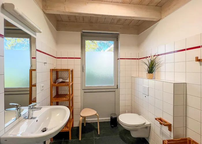 Wiesengefluester E5 - Gruppenfreundlich In Randlage Mit Fasssauna Holiday home