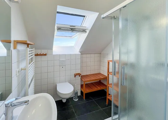 Holiday home Wiesengefluester E5 - Gruppenfreundlich In Randlage Mit Fasssauna *