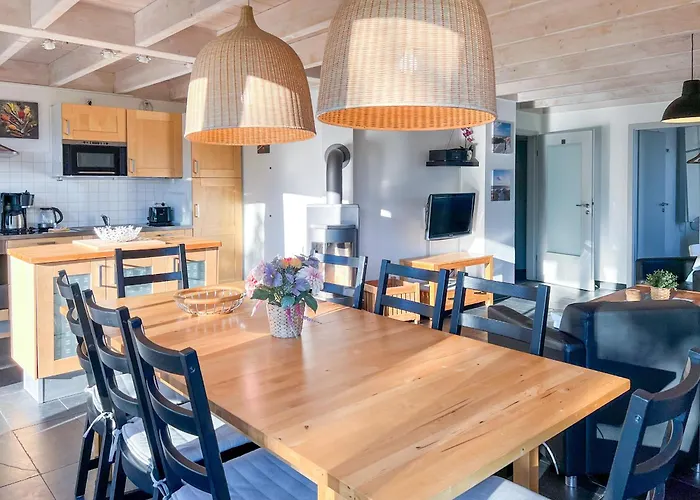 Holiday home Wiesengefluester E5 - Gruppenfreundlich In Randlage Mit Fasssauna Robel