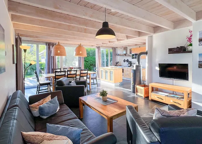 Wiesengefluester E5 - Gruppenfreundlich In Randlage Mit Fasssauna Holiday home