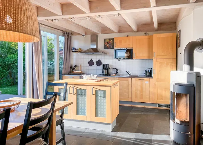 Wiesengefluester E5 - Gruppenfreundlich In Randlage Mit Fasssauna Robel